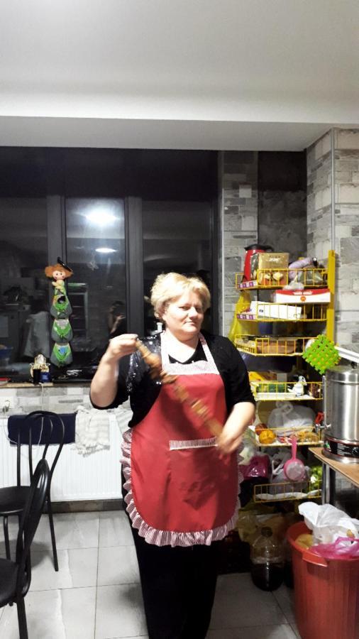 Veriko'S Guest Hause Kazbegi Εξωτερικό φωτογραφία